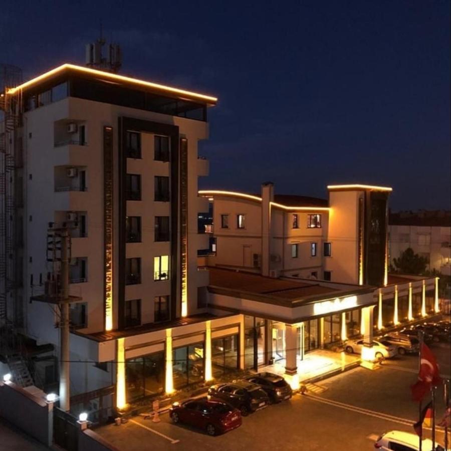 Blue Pier Hotel コジャエリ エクステリア 写真
