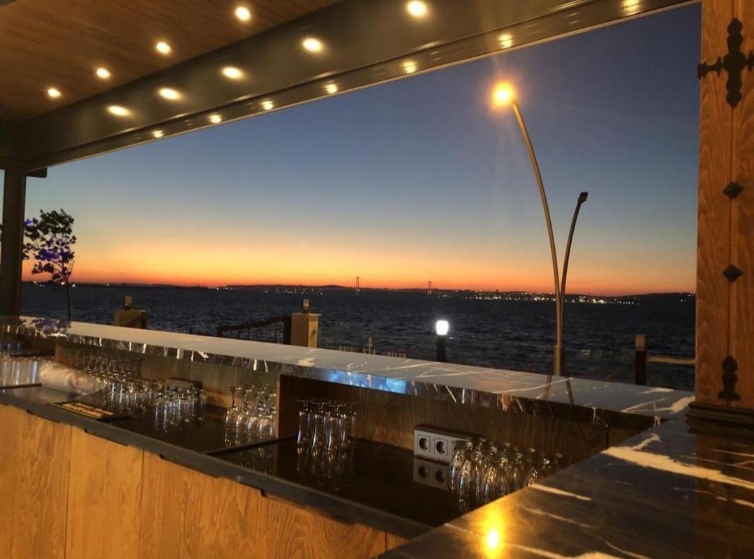 Blue Pier Hotel コジャエリ エクステリア 写真
