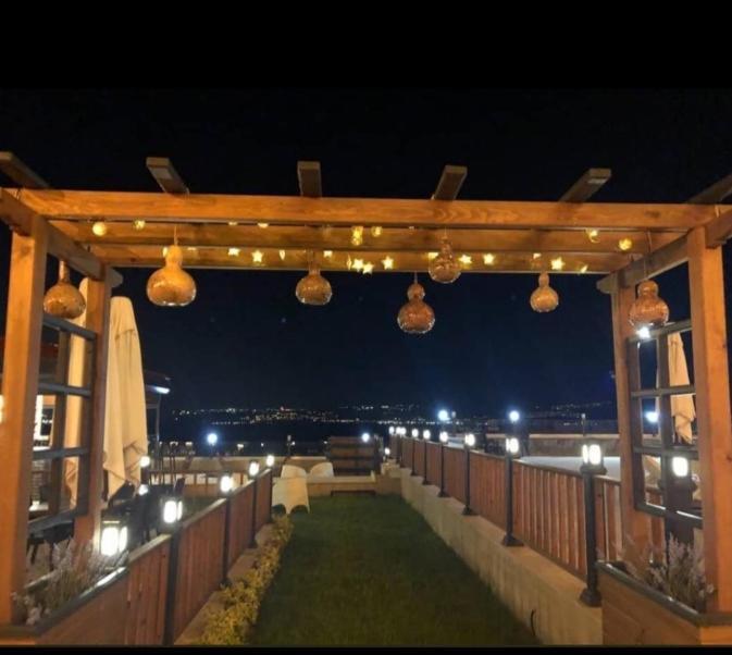 Blue Pier Hotel コジャエリ エクステリア 写真